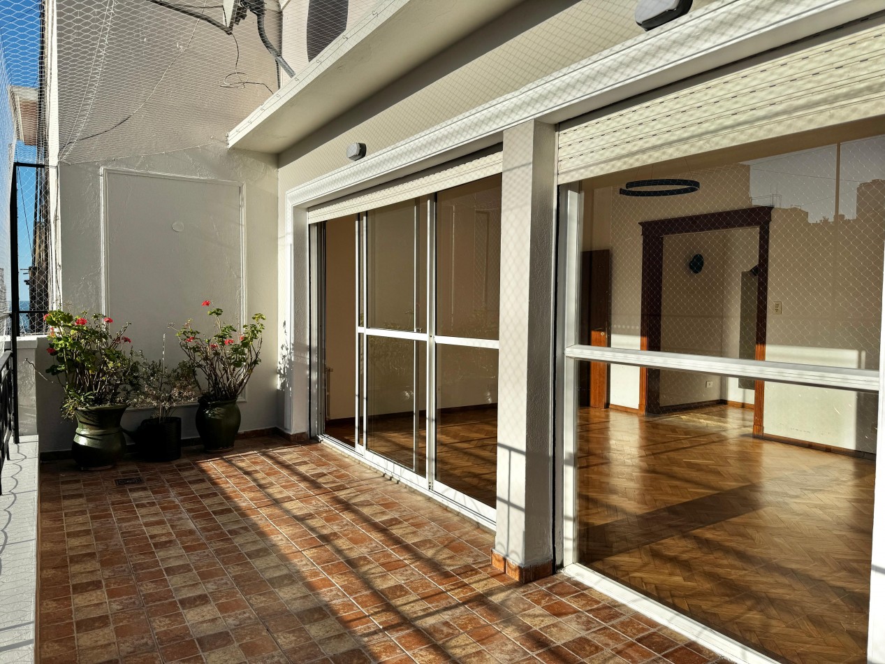 VENTA DEPTO 4 AMB.C/BALCON AL FRENTE.CENTRO MDP.