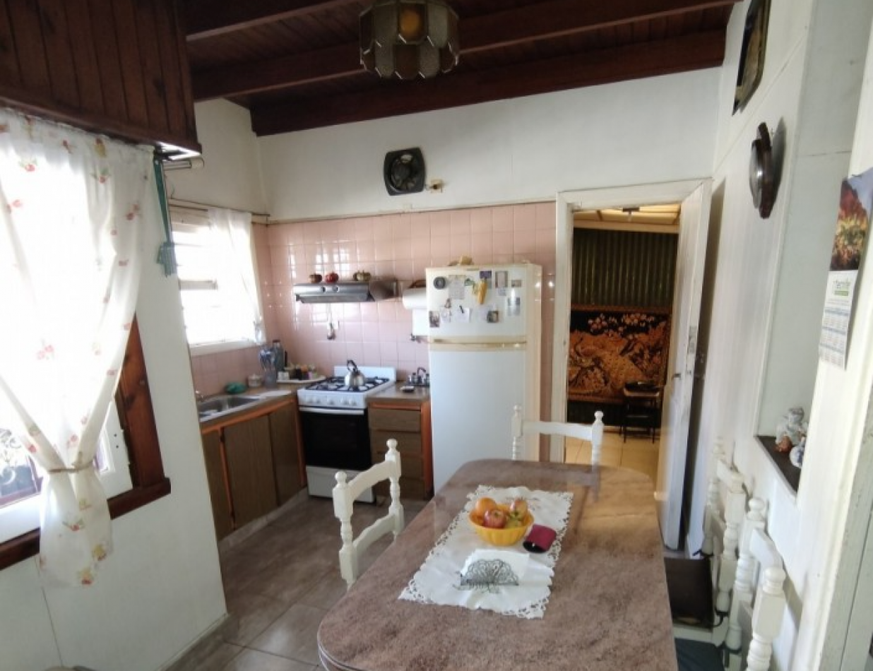 VENTA CASA MAS GALPON.TERMAS HUINCO .MDP