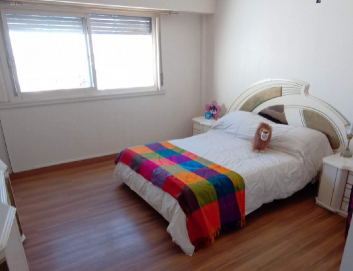 VENTA DEPTO PISO 5 AMBIENTES.AV.COLON.MDP