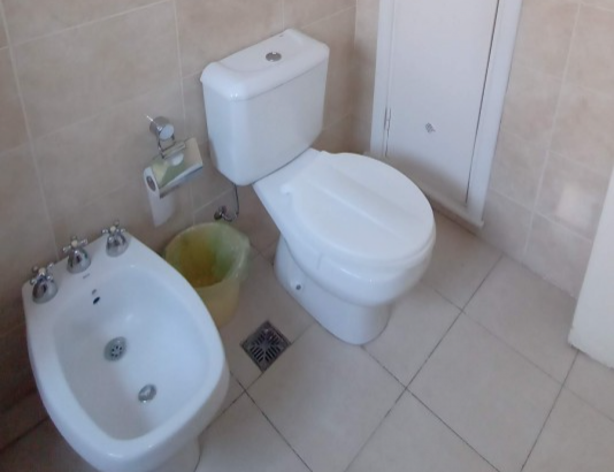 VENTA DEPTO PISO 5 AMBIENTES.AV.COLON.MDP
