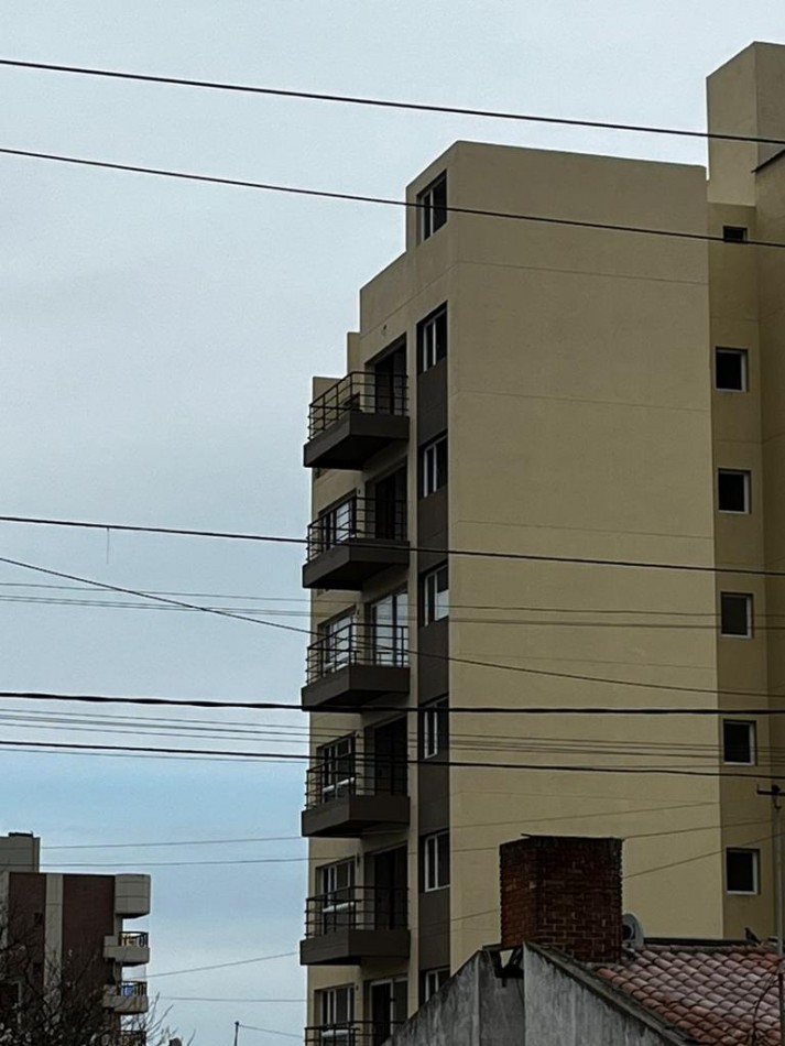 DEPARTAMENTO 2 AMBIENTES DIVISIBLE CON BALCON Y VISTA PLENA AL MAR EN PUNTA MOGOTES (COCHERA OPCIONAL)