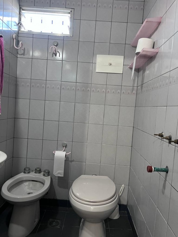 VENTA CON RENTA !!!! PH 3 AMB. CON GARAJE Y PARQUE, 1o PISO X ESCALERA, ZONA SAN JOSE